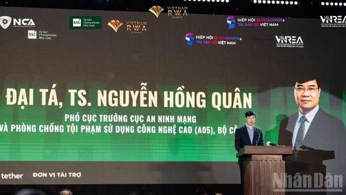 Đại tá, Tiến sĩ Nguyễn Hồng Quân, Phó Cục trưởng A05, Bộ Công an, phát biểu tại hội nghị.