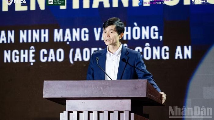 Thượng tá, Tiến sĩ Nguyễn Thành Chung, A05, Bộ Công an, chia sẻ về rủi ro an ninh mạng trong lĩnh vực tài sản mã hóa.