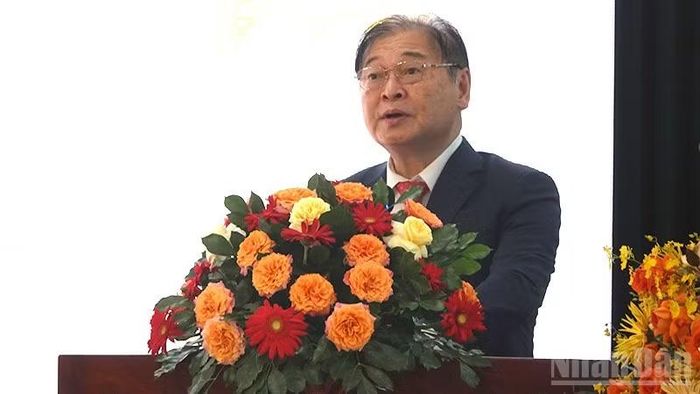 Giáo sư, Tiến sĩ khoa học Phan Xuân Dũng, Chủ tịch Liên hiệp các Hội Khoa học và Kỹ thuật Việt Nam phát biểu tại buổi lễ.