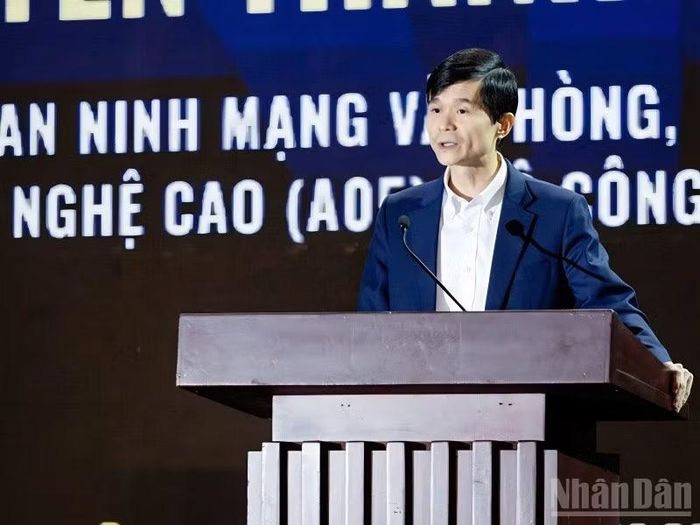 Thượng tá Nguyễn Thành Chung, Cục A05, Bộ Công an phát biểu tại Hội nghị Mã hóa tài sản thực Việt Nam 2026 (Vietnam RWA Summit 2026).
