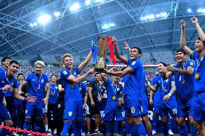 Trong khi đó tuyển Thái Lan đang giữ kỷ lục là đội có số lần vô địch ở AFF Cup nhiều nhất với 7 lần nâng cúp.