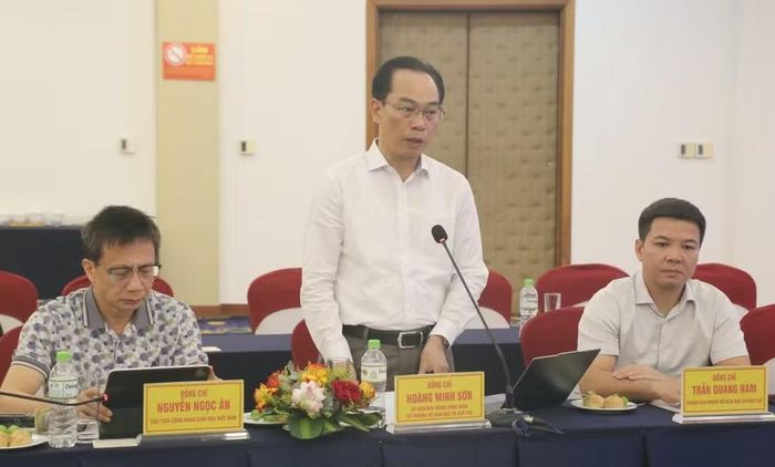 Bộ trưởng Bộ GD&ĐT Hoàng Minh Sơn cùng Đoàn công tác của Bộ GD&ĐT làm việc với tỉnh Quảng Trị.
