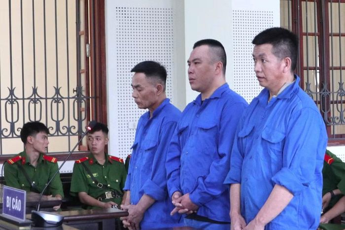 Các bị cáo tại phiên tòa.