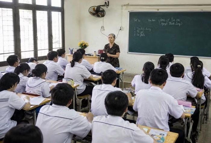 Nhà giáo sau khi nghỉ hưu được tiếp tục ký hợp đồng với cơ sở giáo dục.