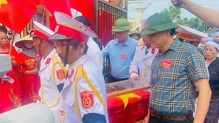 Liệt sĩ Hoàng Minh Chính anh dũng hy sinh trong cuộc chiến bảo vệ Thành cổ Quảng Trị.