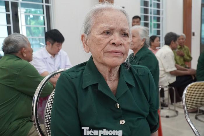  Bà Nguyễn Thị Thường xúc động chia sẻ. 