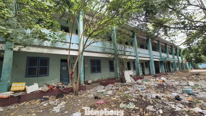 Văn phòng Sở Lao động - Thương binh và Xã hội cũ tại phường Trấn Biên là tài sản dôi dư đã hư hỏng nặng nhưng chưa có biện pháp xử lý.