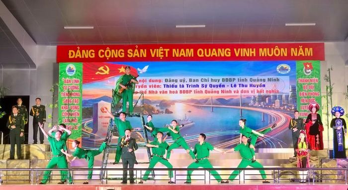 Tiết mục đặc sắc công diễn tại chương trình bế mạc.