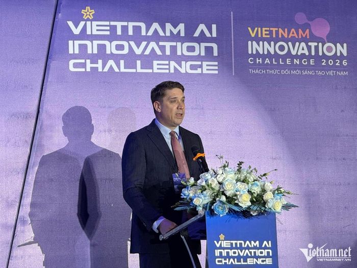 Benjamin Embury, Tham tán Kinh tế Đại sứ quán Hoa Kỳ tại Hà Nội. Ảnh: Du Lam