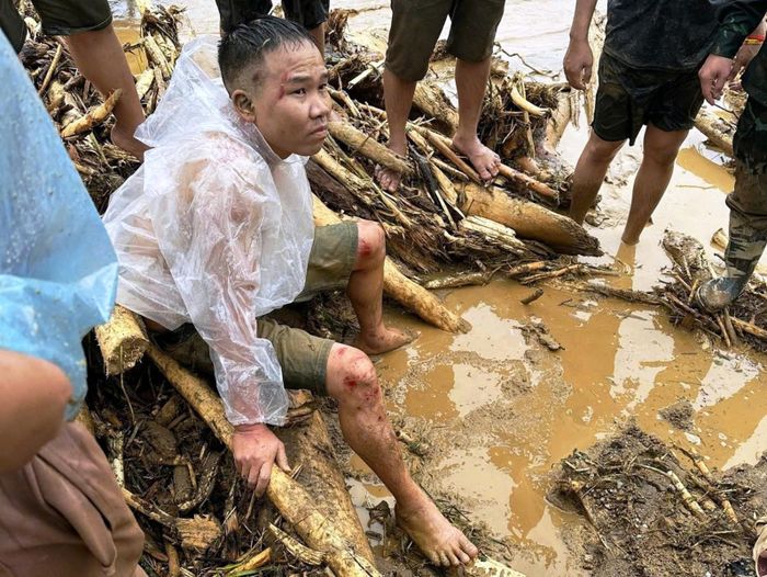 Khuôn mặt thất thần, bàng hoàng khi vợ con mất tích. Ảnh: M.T