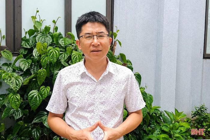 Tiến sĩ tâm lý Nguyễn Văn Hòa - giảng viên Trường Đại học Hà Tĩnh nói về những áp lực vô hình mà người trẻ đang phải trải qua.