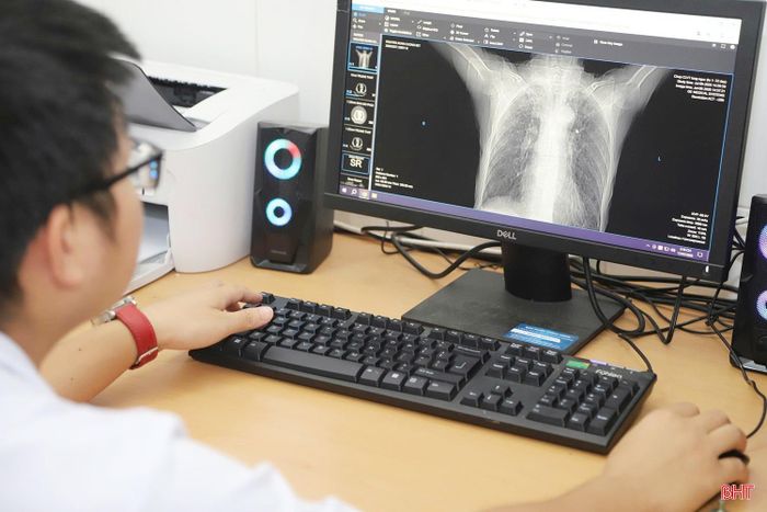 Hình chụp X-quang của bệnh nhân mắc COPD đợt cấp.