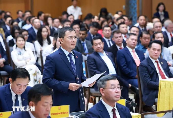 Chủ tịch kiêm Tổng Giám đốc Tập đoàn Công nghiệp-Viễn thông Quân đội (Viettel) Tào Đức Thắng phát biểu. (Ảnh: Dương Giang/TTXVN)