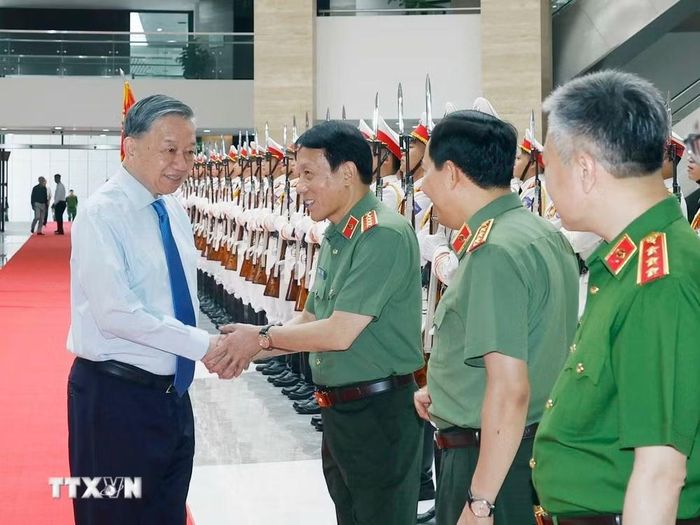 Tổng Bí thư, Chủ tịch nước Tô Lâm và các đại biểu. (Ảnh: Thống Nhất/TTXVN)