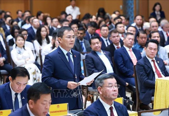 Chủ tịch kiêm Tổng Giám đốc Tập đoàn Công nghiệp - Viễn thông Quân đội (Viettel) Tào Đức Thắng phát biểu. Ảnh: Dương Giang/TTXVN