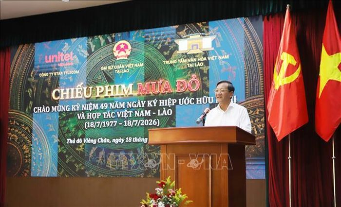 Đại sứ Việt Nam tại Lào Nguyễn Minh Tâm phát biểu khai mạc sự kiện. Ảnh: Xuân Tú/PV TTXVN tại Lào