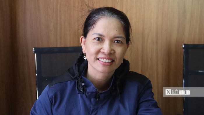 Bà Trần Thị Minh luôn mong muốn có nhiều người biết đến làng nghề hơn.