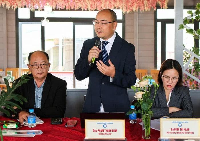 Ông Phạm Thành Nam - Quản lý Dự án “Nâng cao giá trị và phát triển bền vững ngành cà phê Việt Nam” của Tổ chức Phát triển Hà Lan (SNV), chia sẻ tại tọa đàm.