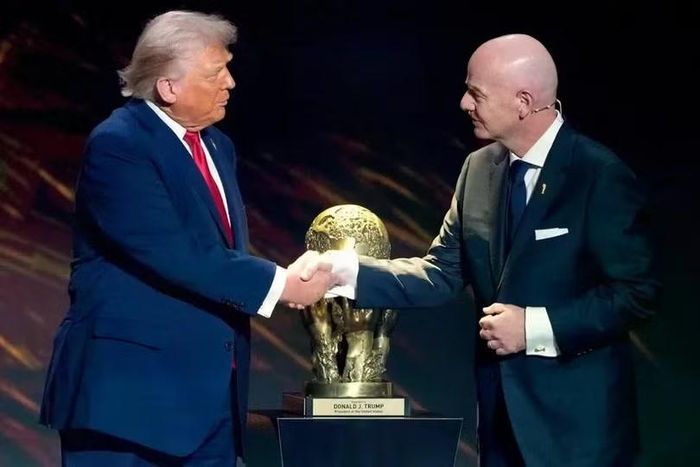 Tổng thống Mỹ Donald Trump có thể sẽ trao cup vàng cho đội chiến thắng và phát biểu gì đó chưa ai biết...Ảnh: FIFA.