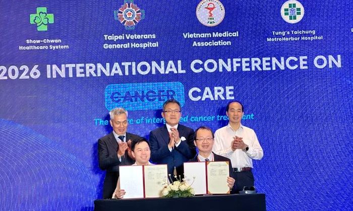 Bệnh viện Đa khoa Đức Giang (Hà Nội)ký kết hợp tác với Bệnh viện Đa khoa Cựu chiến binh Đài Bắc.