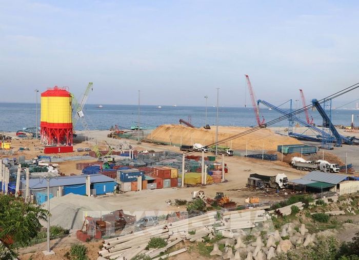 Tập đoàn Trungnam đầu tư phát triển Cảng biển tổng hợp tại xã Cà Ná, tỉnh Khánh Hòa. Ảnh: Công Thử - TTXVN
