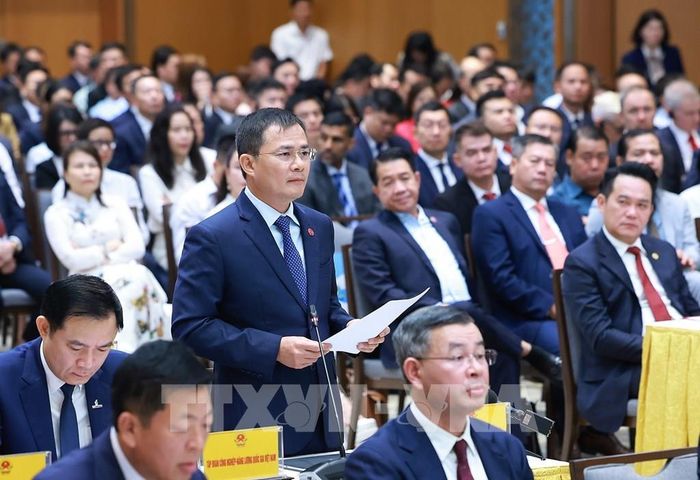 Chủ tịch kiêm Tổng Giám đốc Tập đoàn Công nghiệp - Viễn thông Quân đội (Viettel) Tào Đức Thắng phát biểu. Ảnh: Dương Giang – TTXVN