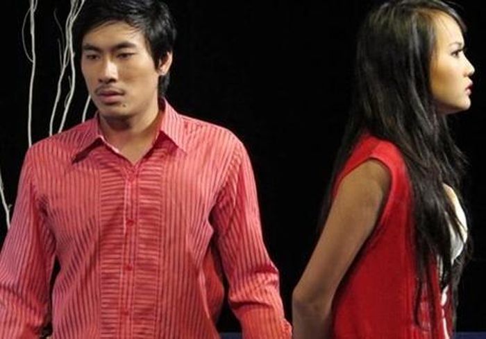 Nam diễn viên từng xem sân khấu kịch là "thánh đường" và luôn mong có ngày được trở lại.