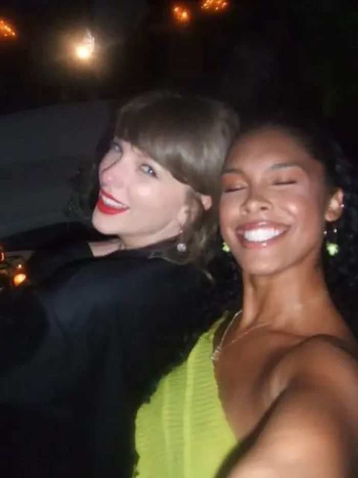 Taylor Swift xuất hiện tại đám cưới của ngôi sao NFL JuJu Smith-Schuster và Laura Kruk