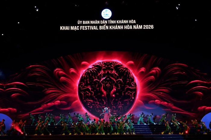 Tối 17/7, Festival Biển Khánh Hòa 2026 khai mạc với chủ đề "Sắc màu đại dương - Vươn tầm quốc tế", mở đầu chuỗi sự kiện văn hóa, du lịch quy mô lớn của tỉnh