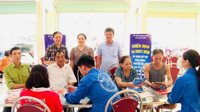 Lan tỏa phong trào bình dân học vụ số tại các các khu dân cư xã Hoài Đức, TP. Hà Nội. Ảnh: CTV