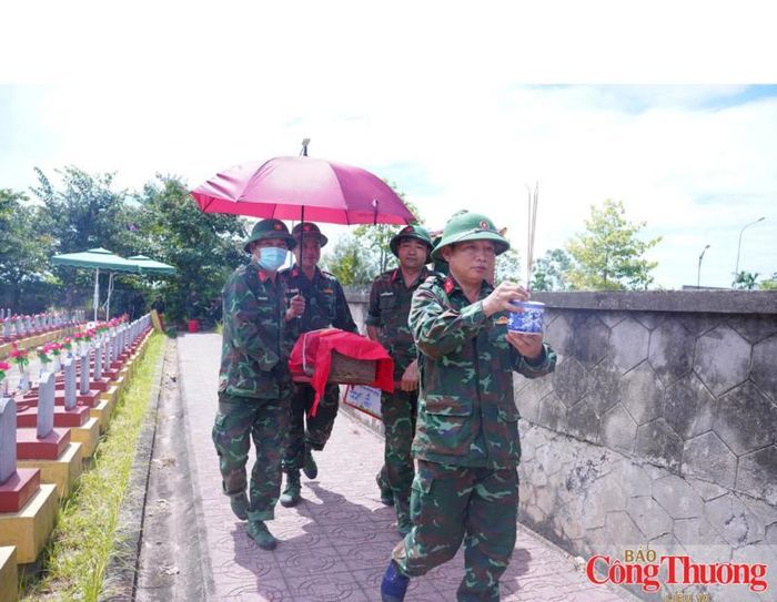 Công tác cất bốc, lấy mẫu hài cốt được tổ chức nghiêm túc, chu đáo