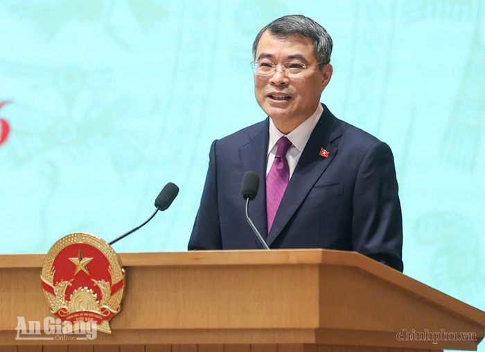 Thủ tướng Chính phủ Lê Minh Hưng phát biểu khai mạc Hội nghị Thường trực Chính phủ với cộng đồng doanh nghiệp - Ảnh: baochinhphu.vn