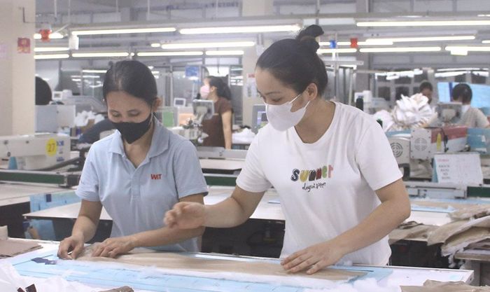 Xưởng may quần áo xuất khẩu của Công ty cổ phần Tổng Công ty May Bắc Giang BGG. 