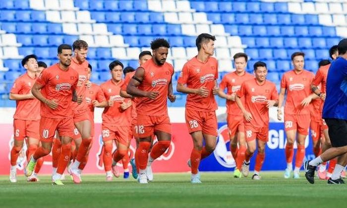 Xuân Son đã có 2 bàn thắng ở 2 trận giao hữu cho đội tuyển Việt Nam tại Hàn Quốc.