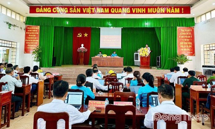 Quang cảnh kỳ họp.