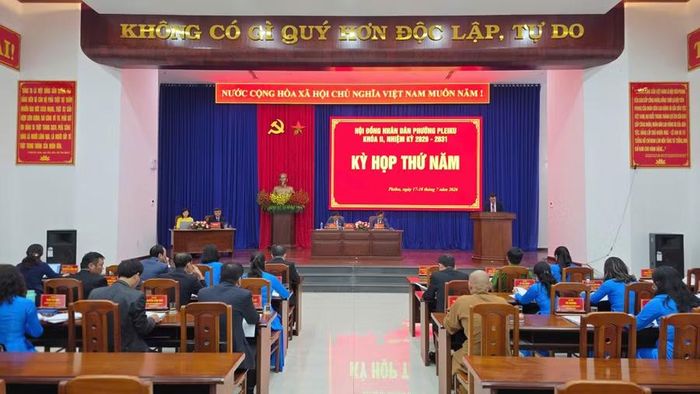 Quang cảnh kỳ họp. Ảnh: Bá Bính