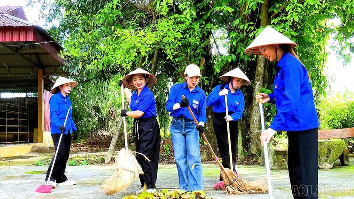 Các hoạt động "đền ơn đáp nghĩa" luôn thu hút đoàn viên, thanh niên xã Quy Mông tham gia.