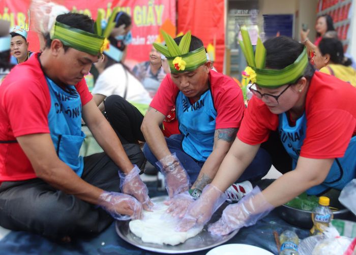 Không khí vui tươi trong phần hội tại Lễ hội Giỗ Tổ Hùng Vương tại Phan Rí Cửa vào các năm thể hiện tinh thần gắn kết cộng đồng