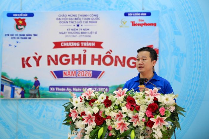 Bí thư Đoàn các cơ quan Đảng tỉnh Lâm Đồng, Nguyễn Quảng Lâm phát biểu tại chương trình