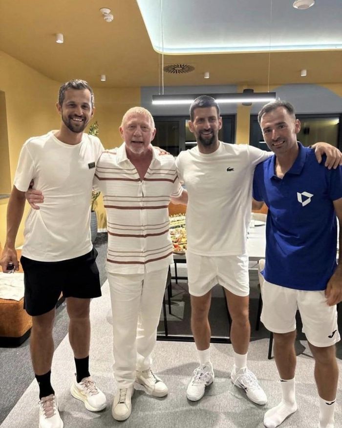 Từ trái sang phải: Mate Pavic, Boris Becker, Novak Djokovic và Ivan Dodig.