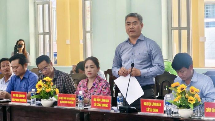 Ông Trần Vũ Ngoan, Phó Giám đốc Sở Công thương Lâm Đồng phát biểu tại buổi làm việc