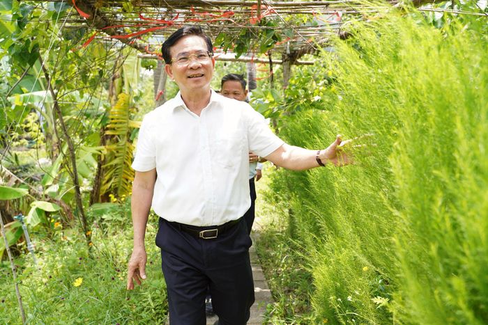 Chủ tịch UBND tỉnh Lâm Đồng Hồ Văn Mười khảo sát mô hình du lịch sinh thái kết hợp nông nghiệp trên địa bàn phường Mũi Né