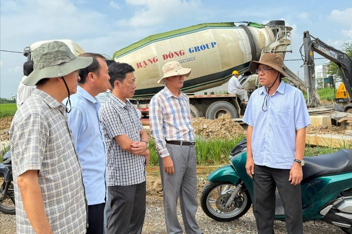 Phó Chủ tịch UBND tỉnh Nguyễn Minh kiểm tra các dự án phía Đông Lâm Đồng