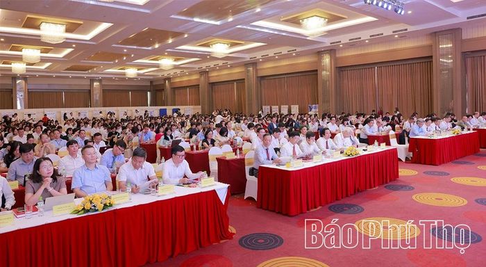 Hội thảo thu hút gần 700 đại biểu hoạt động trong lĩnh vực y dược trên cả nước.