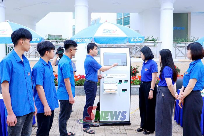 ĐVTN của VNPT Sơn La giới thiệu về thiết bị KIOSK dịch vụ công
