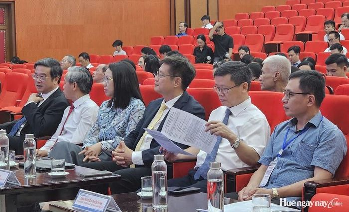  Các đại biểu tham dự hội thảo 