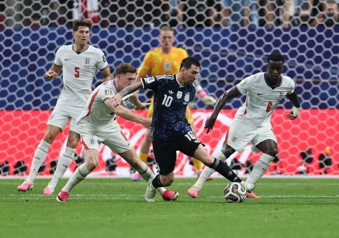 Messi (số 10) là nguồn cảm hứng trong lối chơi của Argentina. Ảnh: Nhandan.vn
