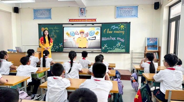 Quy định mới cho phép các trường sử dụng giáo viên, giảng viên đã nghỉ hưu theo hợp đồng lao động toàn thời gian.