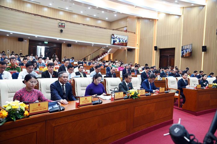 Các đại biểu dự kỳ họp