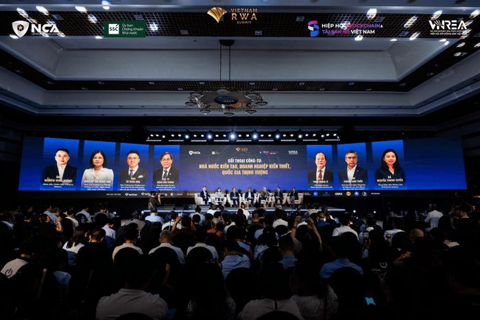 Các đại biểu nhìn nhận, trọng tâm lớn hơn là khả năng hình thành kênh dẫn vốn mới, đưa nguồn lực còn “ngủ yên” vào lưu chuyển nhưng vẫn kiểm soát rủi ro đối với nhà đầu tư và hệ thống tài chính.